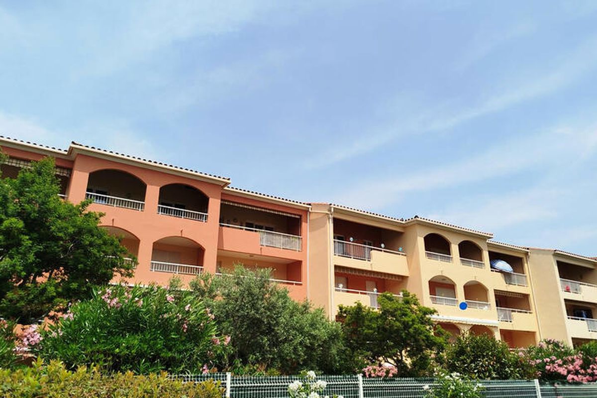 2 Pièces 6 Personnes