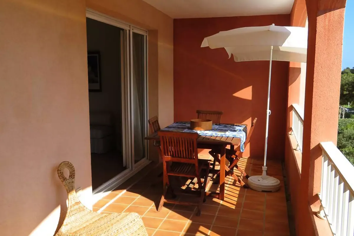 2 Pièces 5 Personnes