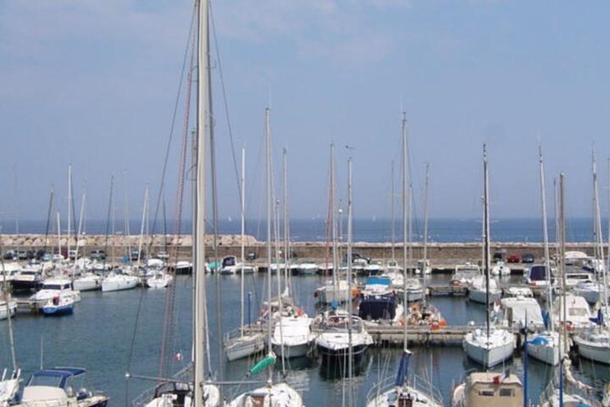 3 Pièces 6 Personnes