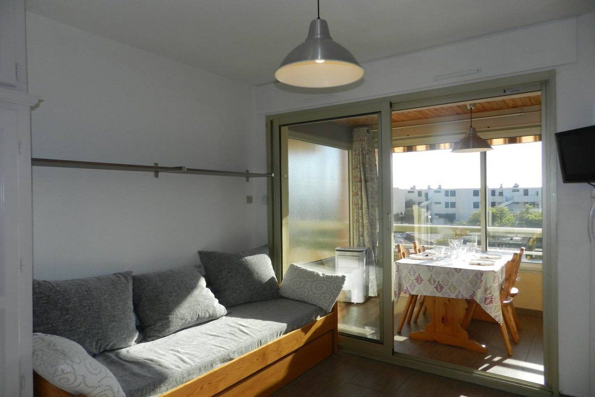 Studio 4 personnes BORMES LES MIMOSAS - Voile bleue