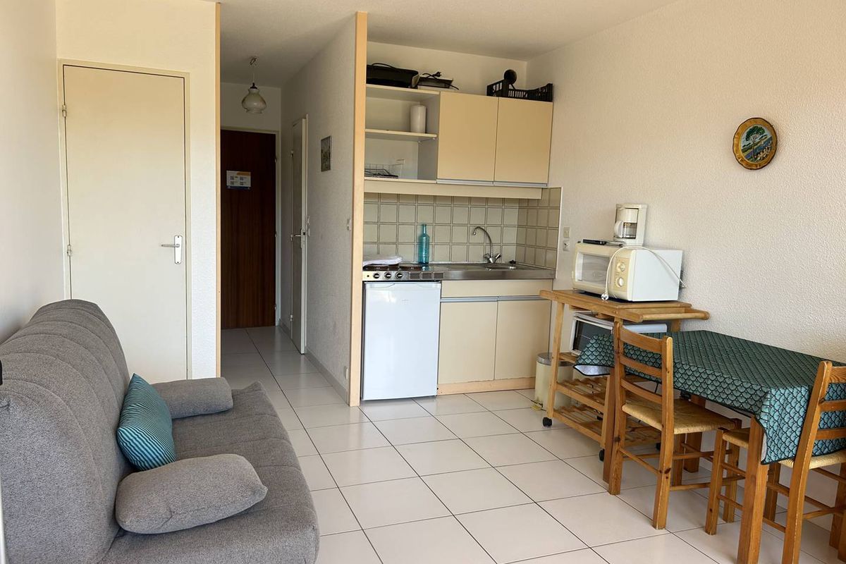 Appartement Studio cabine 3 couchages BORMES LES MIMOSAS - Rives de la faviere