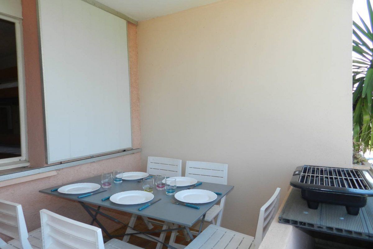 Appartement 2 pièces   5 couchages BORMES LES MIMOSAS - Cote d'azur i