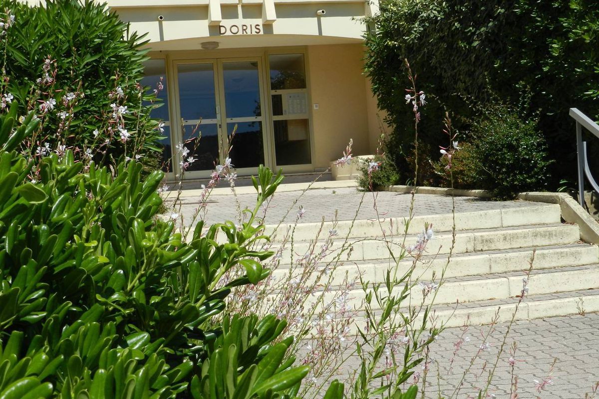 Appartement 2 pièces 4 couchages BORMES LES MIMOSAS - Brise marine