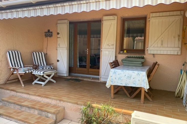 Mazet 3 pièces 5 couchages BORMES LES MIMOSAS - Mimosanes