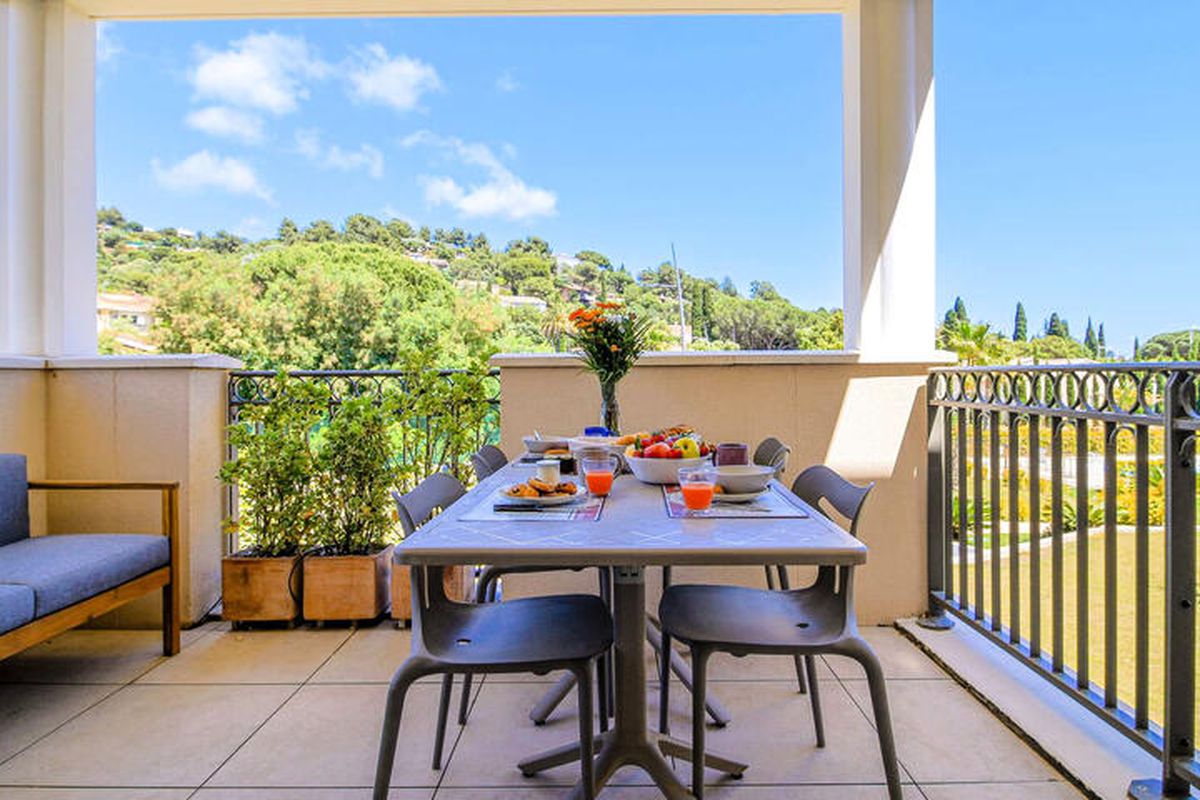 3 Pièces 6 Personnes