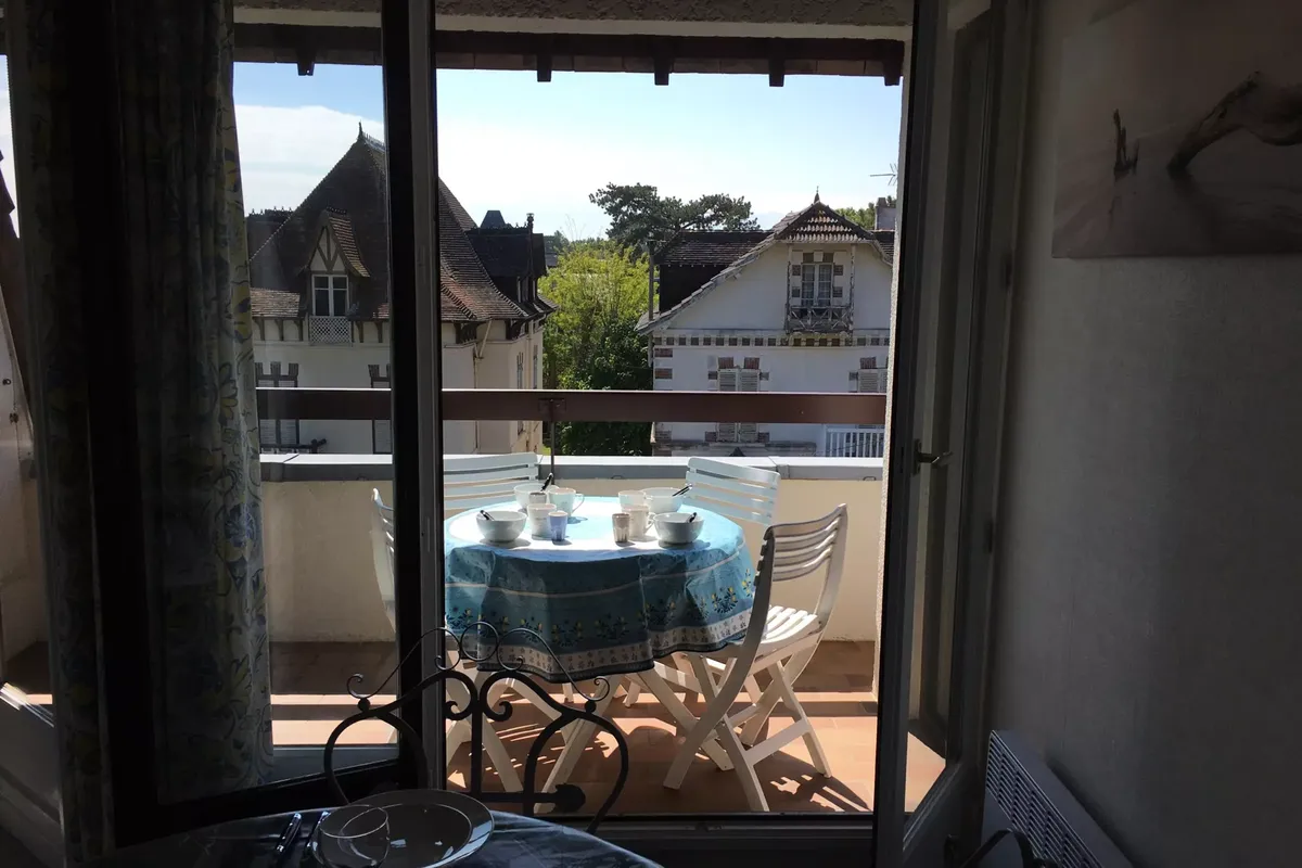 1 Pièce 4 Personnes