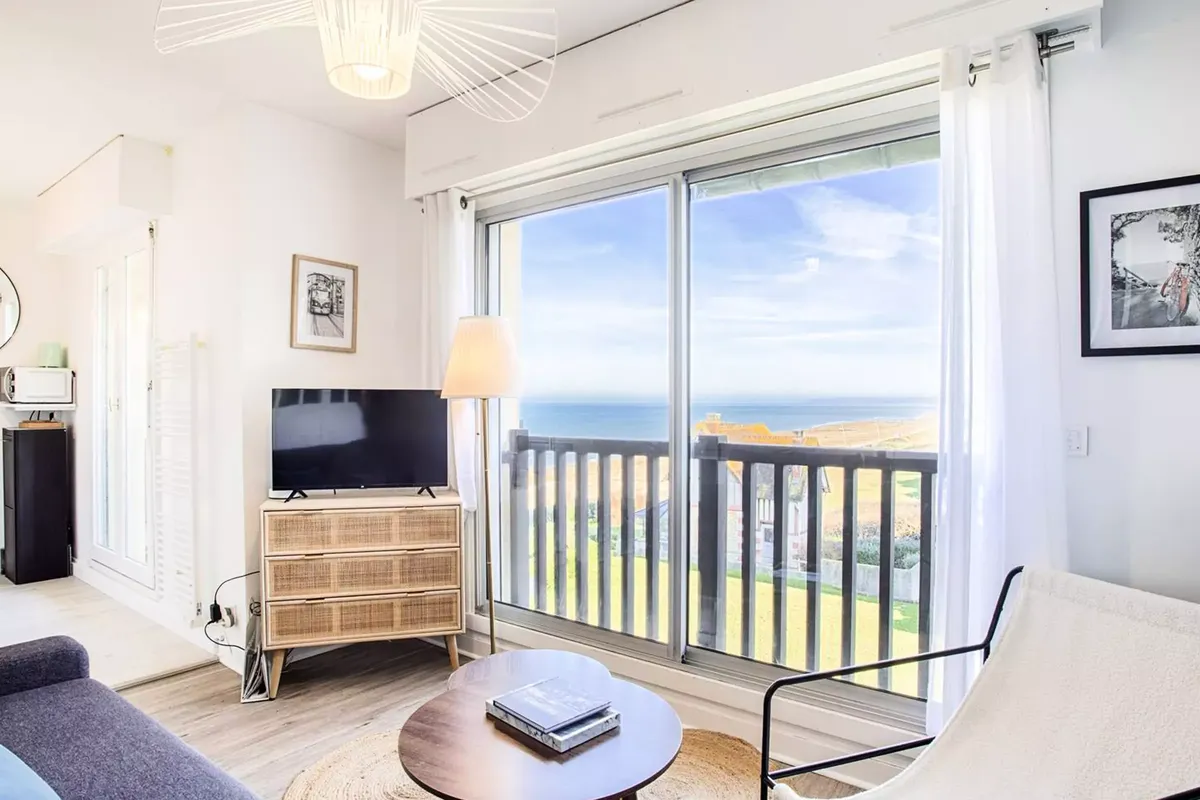 1 Pièce 4 Personnes