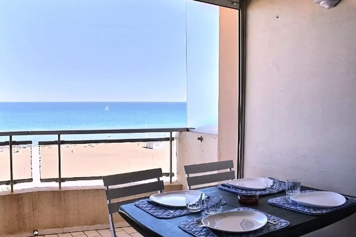 3 Pièces 6 Personnes