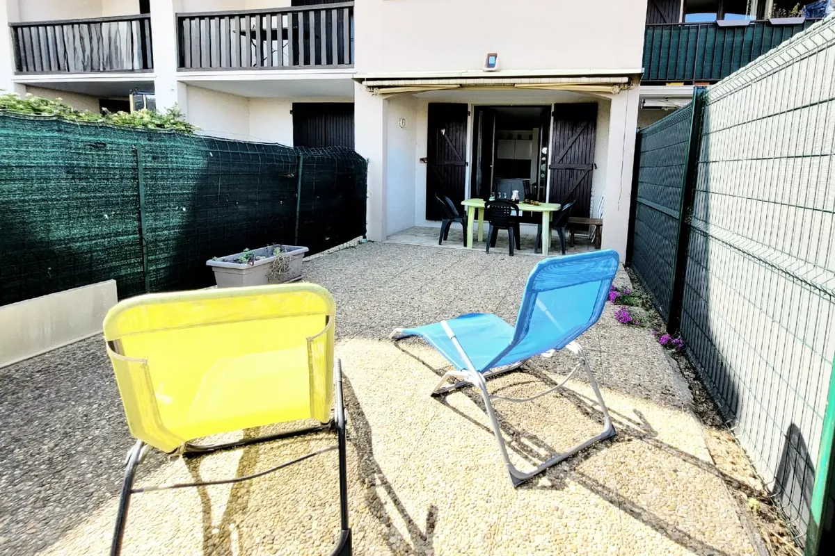 1 Pièce 4 Personnes