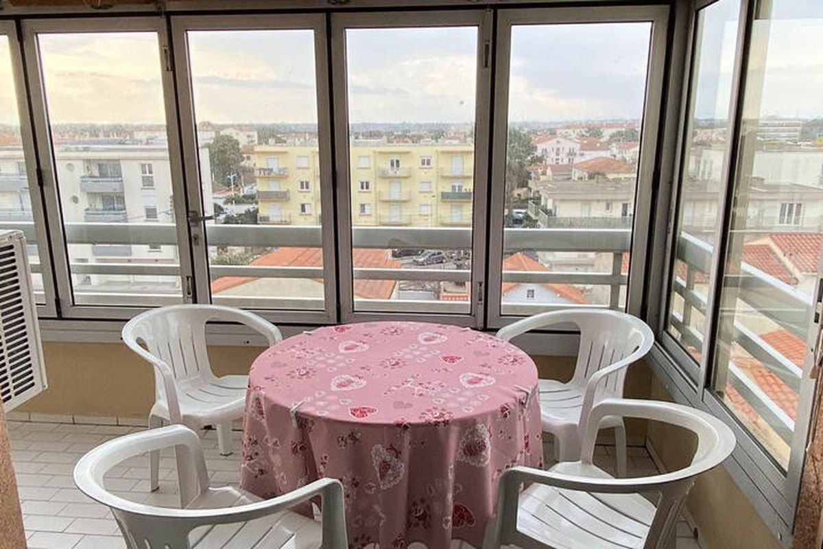 3 Pièces 6 Personnes