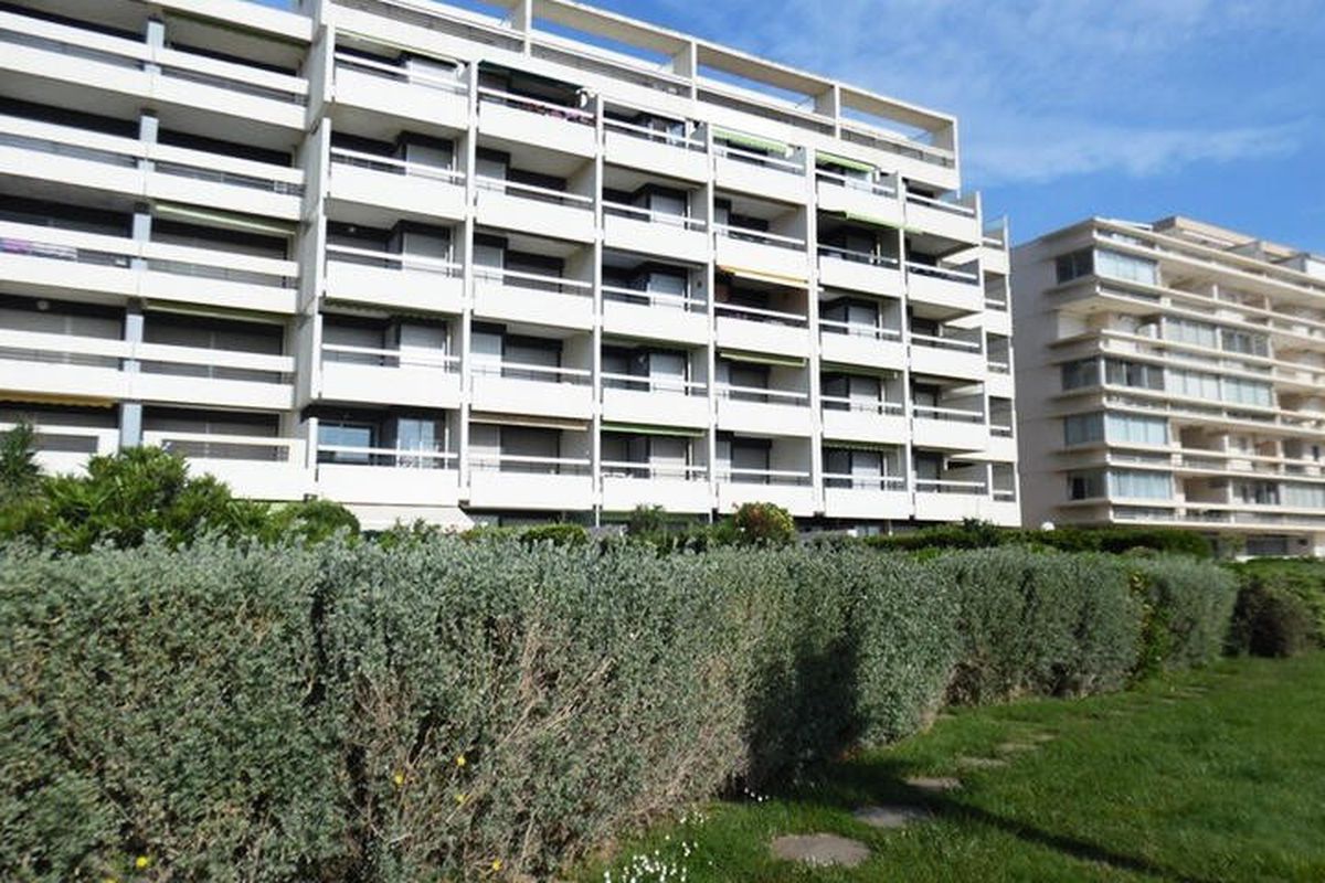 1 Pièce 4 Personnes