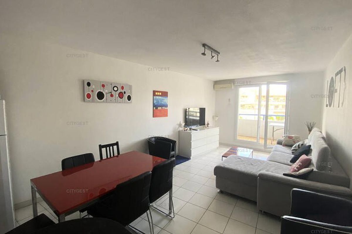 3 Pièces 6 Personnes