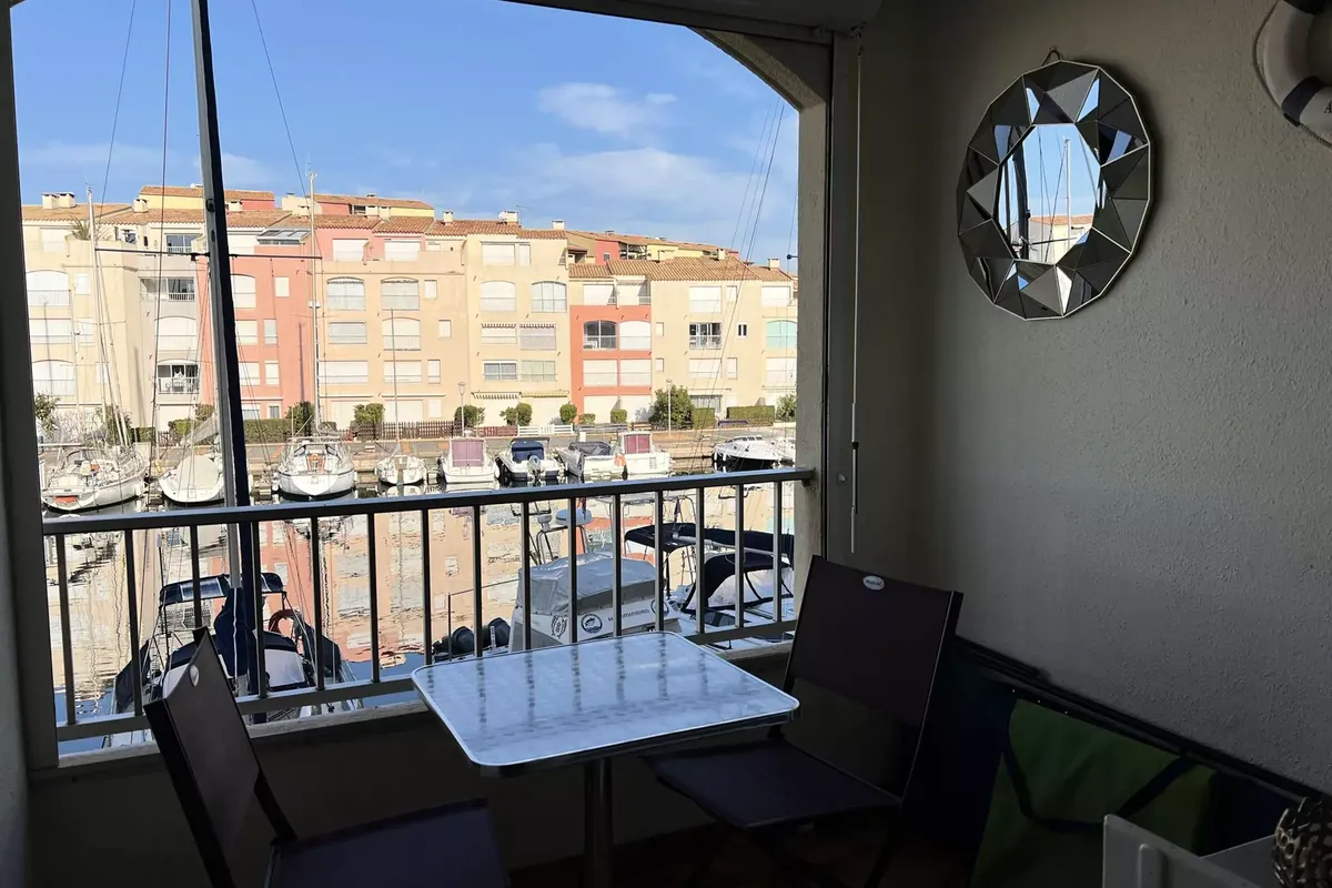 1 Pièce 4 Personnes