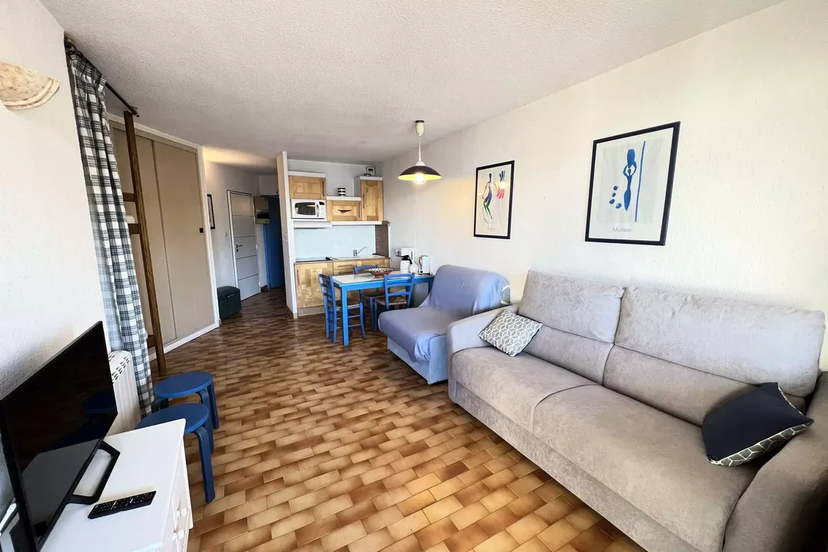 1 Pièce 4 Personnes