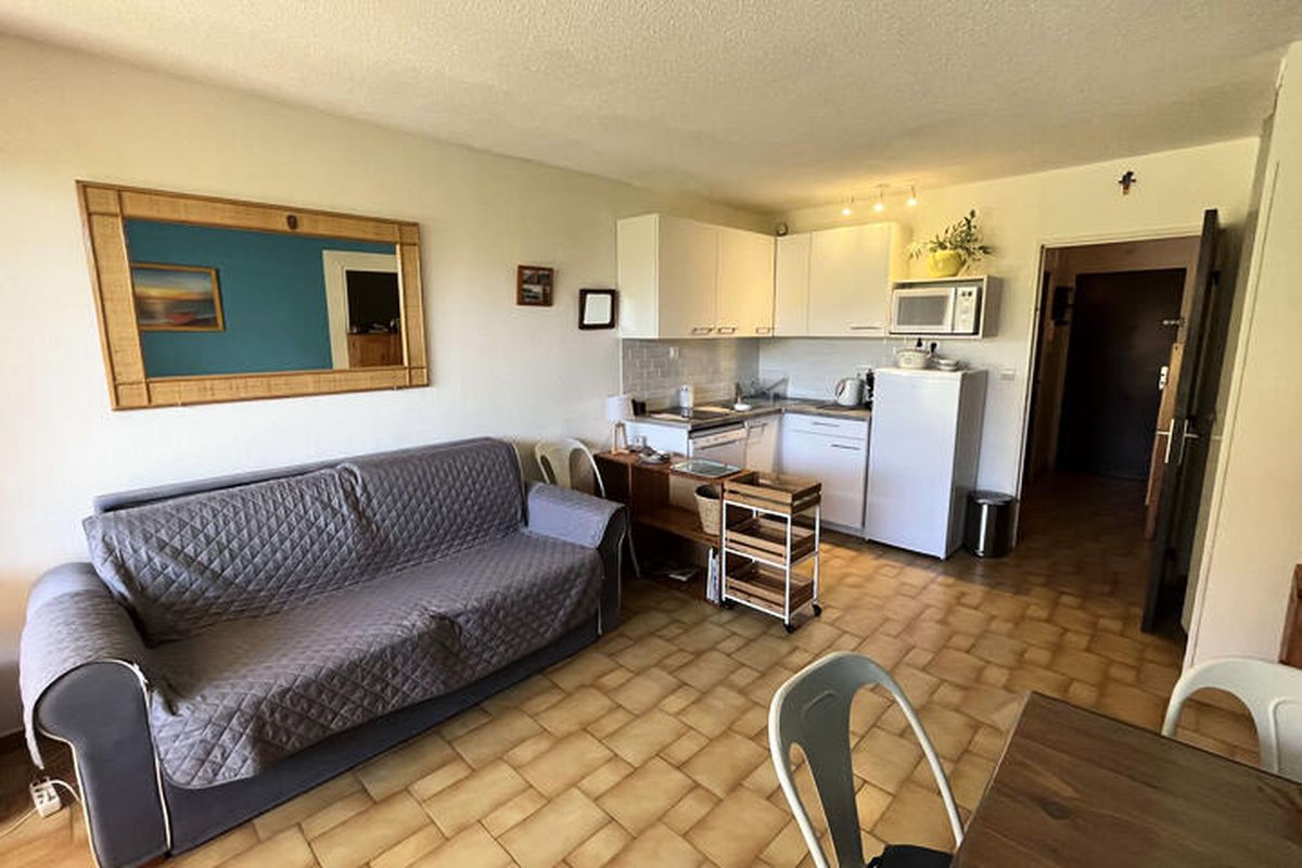 1 Pièce 4 Personnes