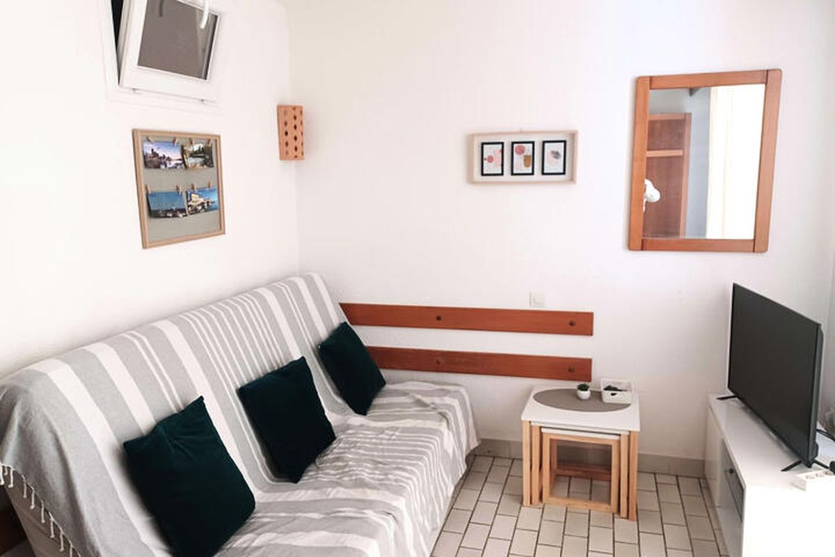 1 Pièce 4 Personnes