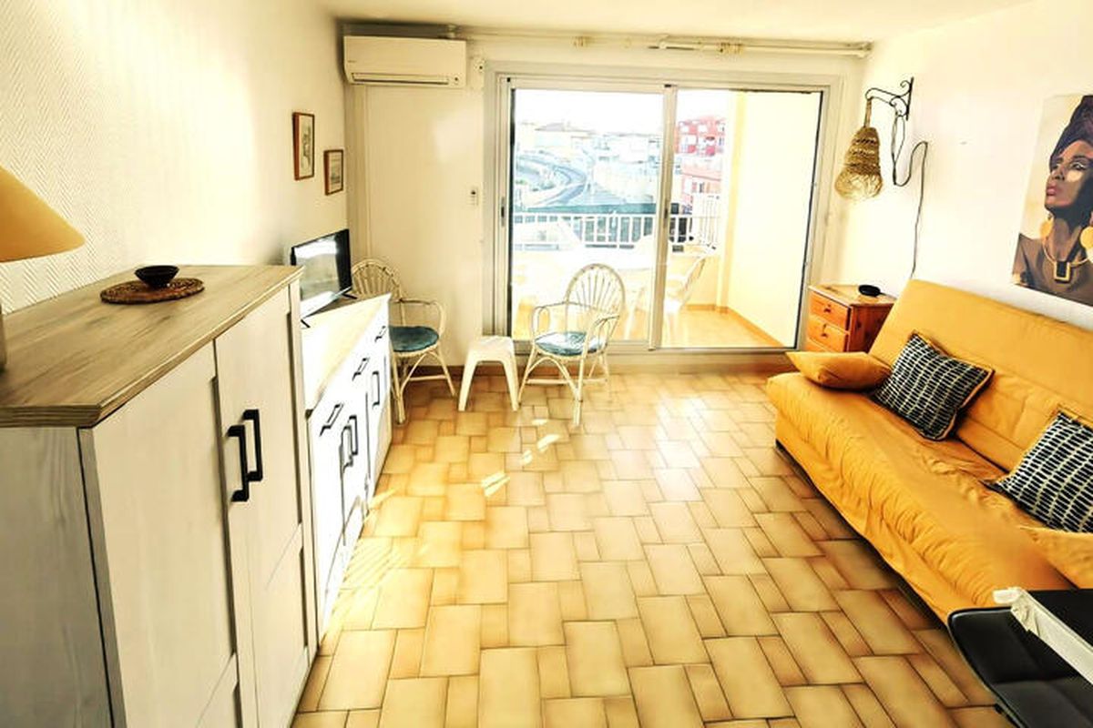 1 Pièce 4 Personnes