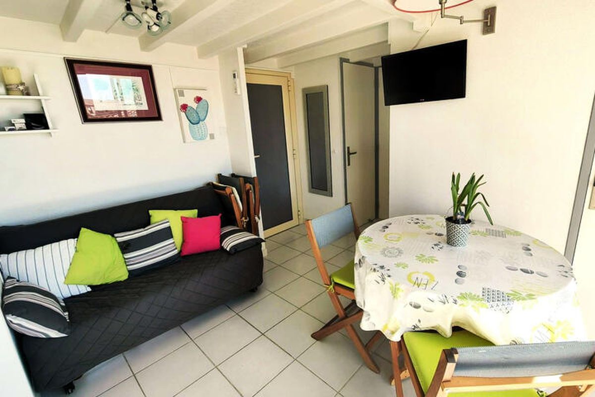 2 Pièces 5 Personnes