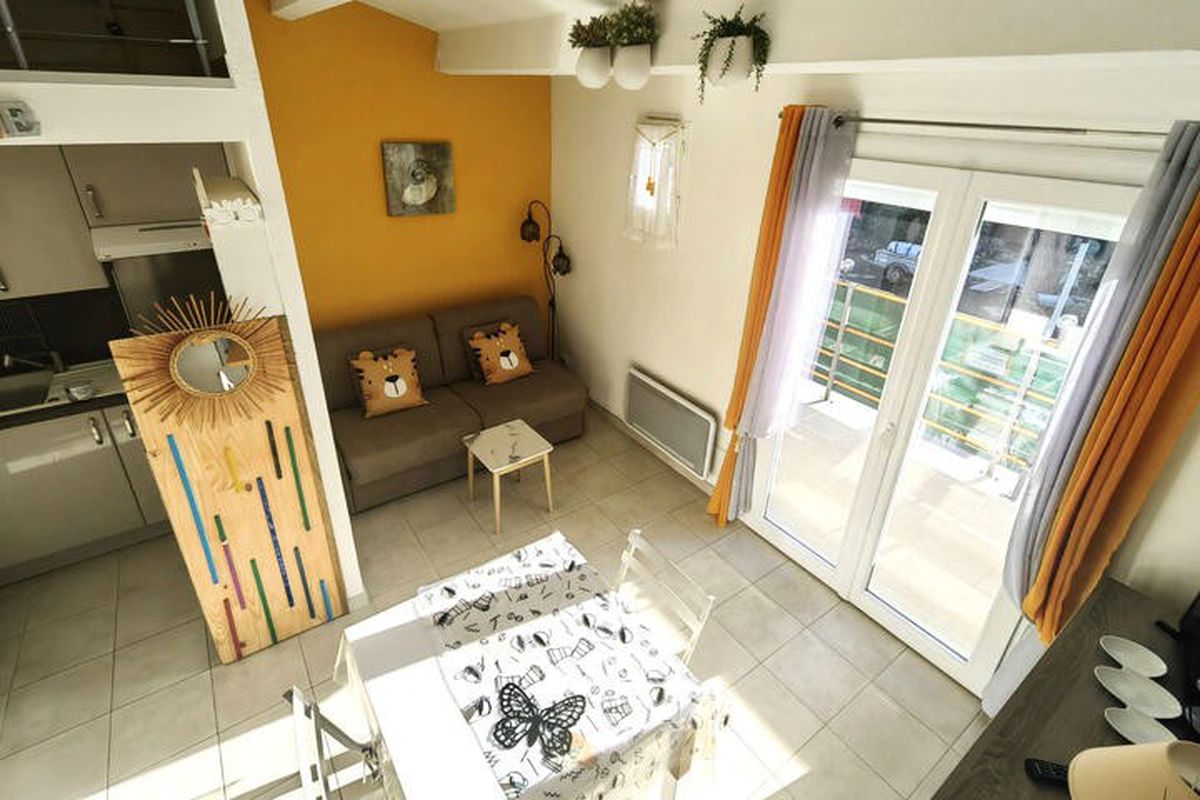 1 Pièce 4 Personnes