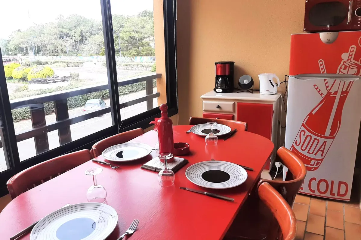 1 Pièce 4 Personnes