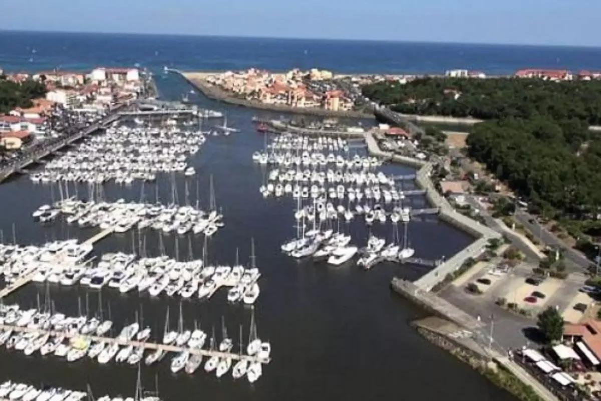 2 Pièces 4 Personnes