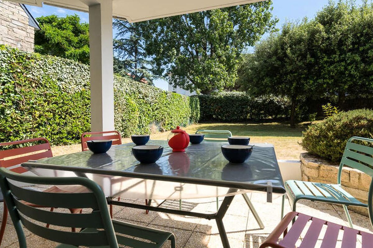 3 Pièces 6 Personnes