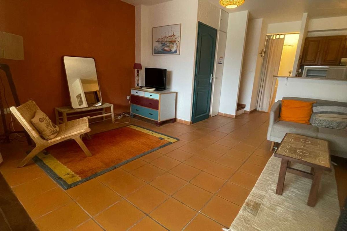 VILLA 4 PERSONNES ET 2 ENFANTS  A CAVALAIRE SUR MER - Les cascades d eden