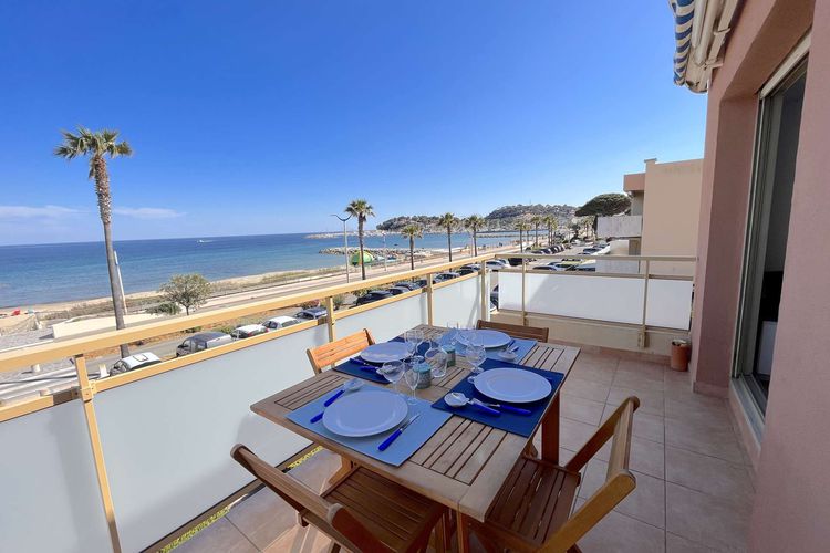 APPARTEMENT 2 PIECES 4 COUCHAGES A CAVALAIRE - La croix du sud