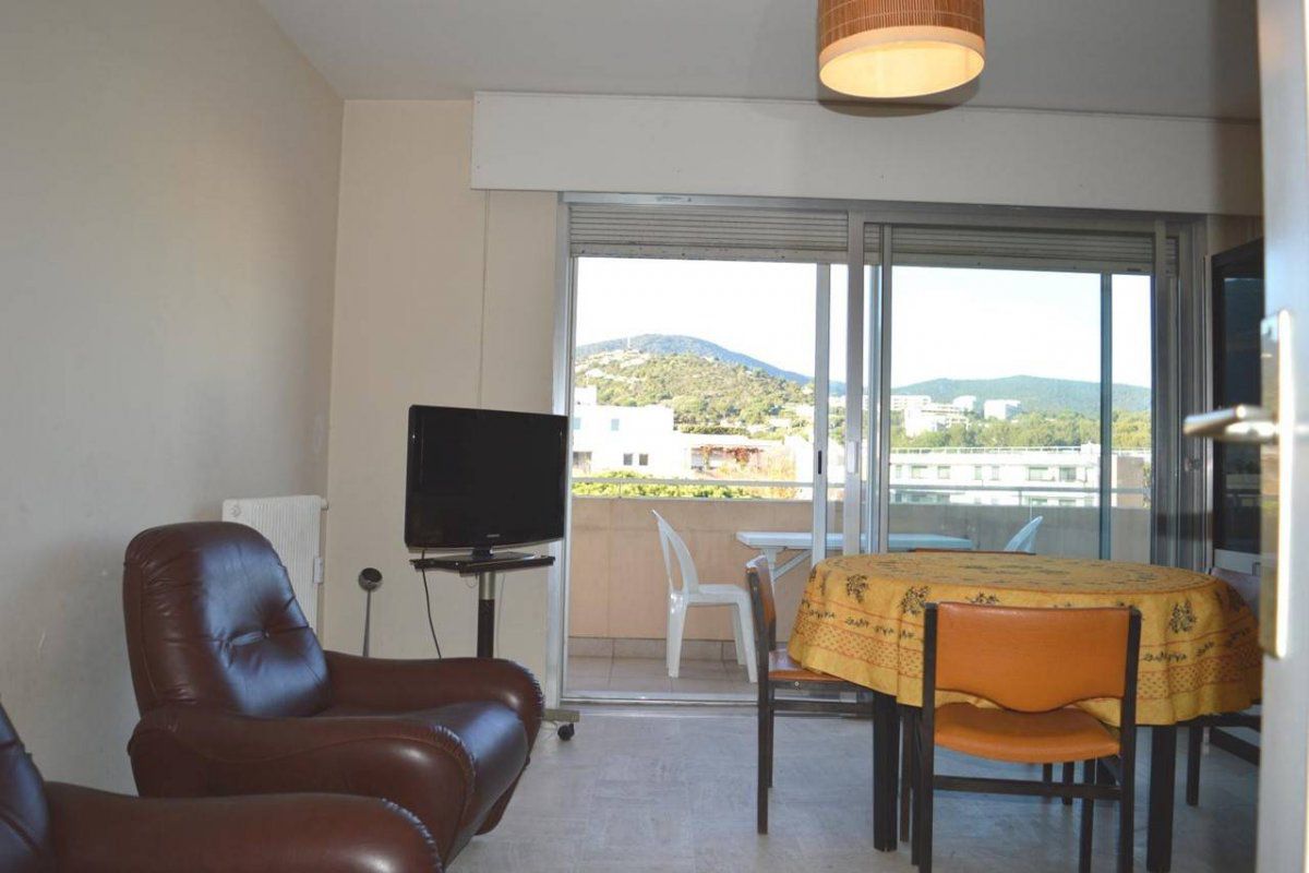 APPARTEMENT 2 PIECES 4 COUCHAGES A CAVALAIRE - Les palmiers