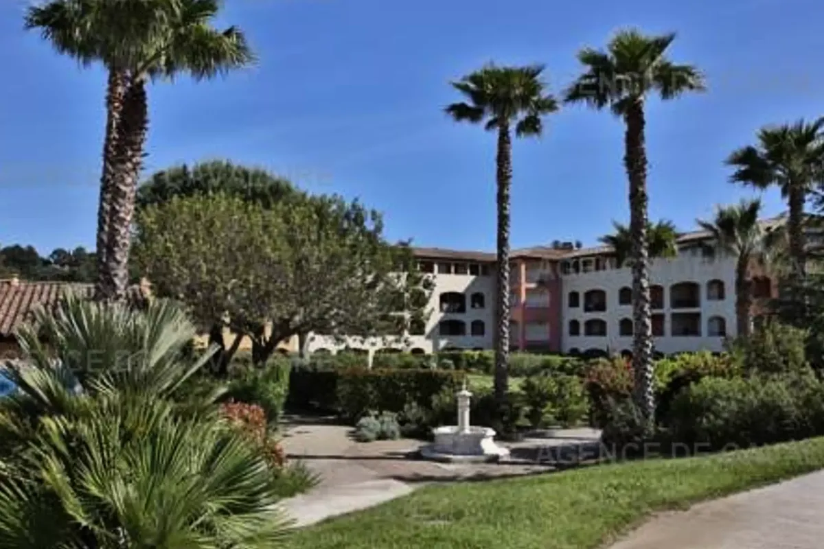 3 Pièces 6 Personnes