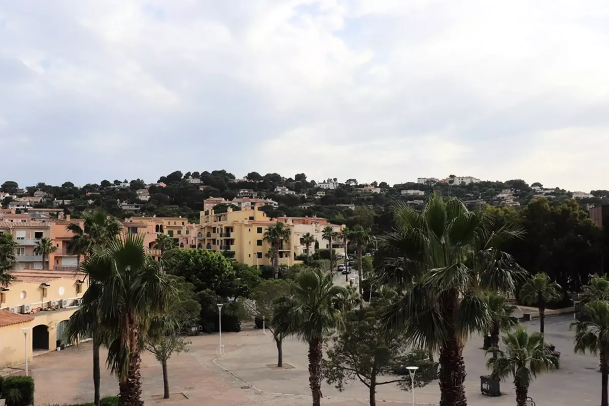 3 Pièces 6 Personnes