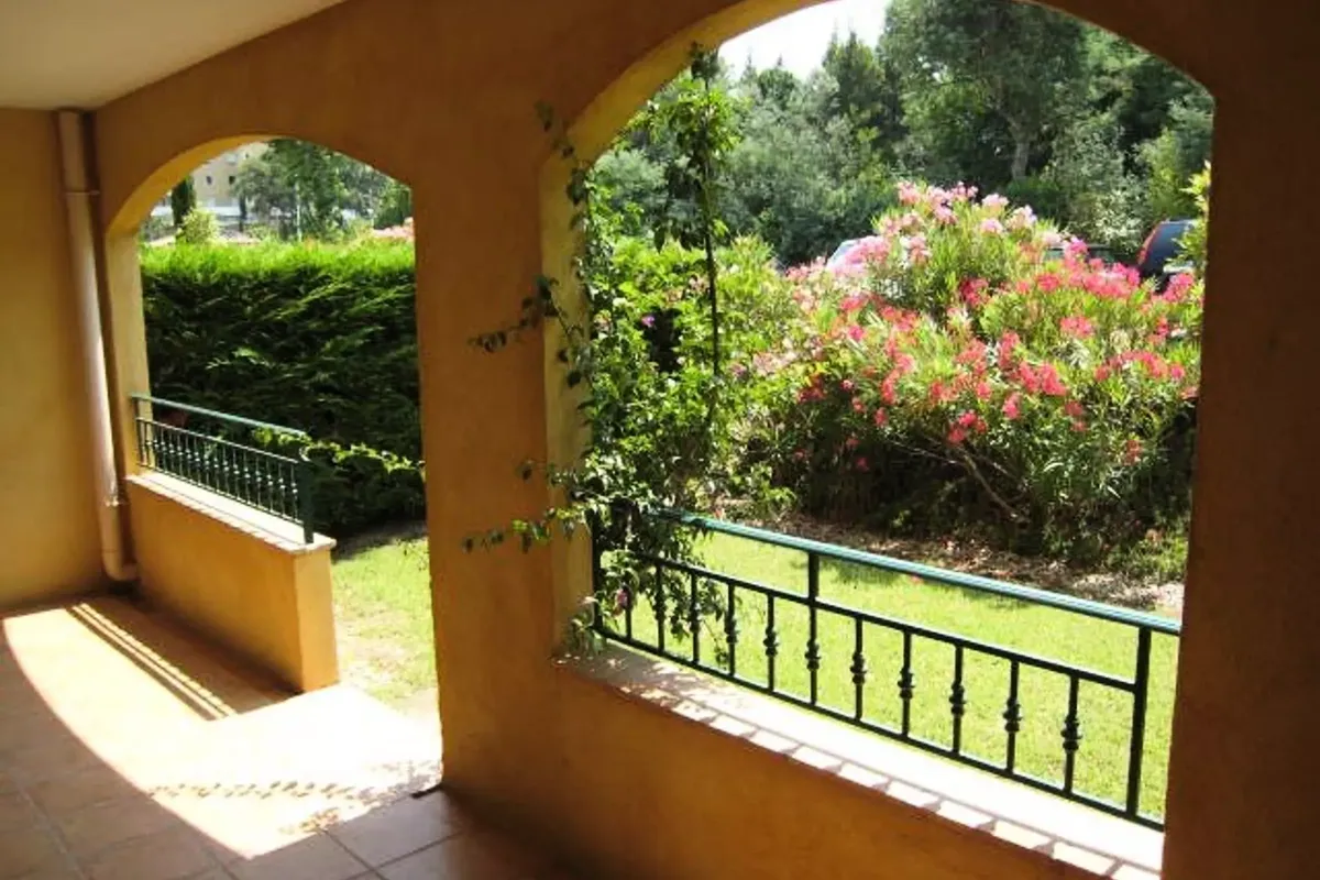 3 Pièces 6 Personnes