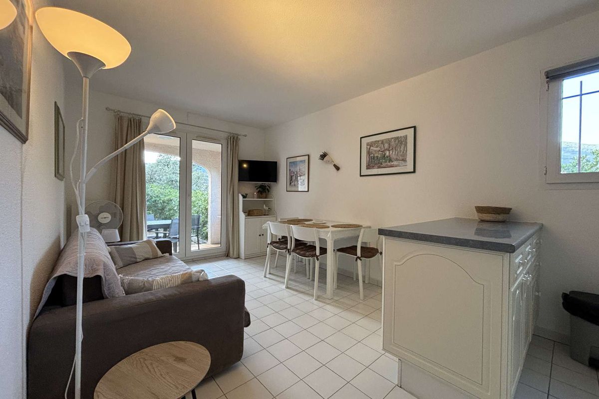 APPARTEMENT 2 PIÈCES 4 COUCHAGES CAVALAIRE SUR MER - Les cigalines