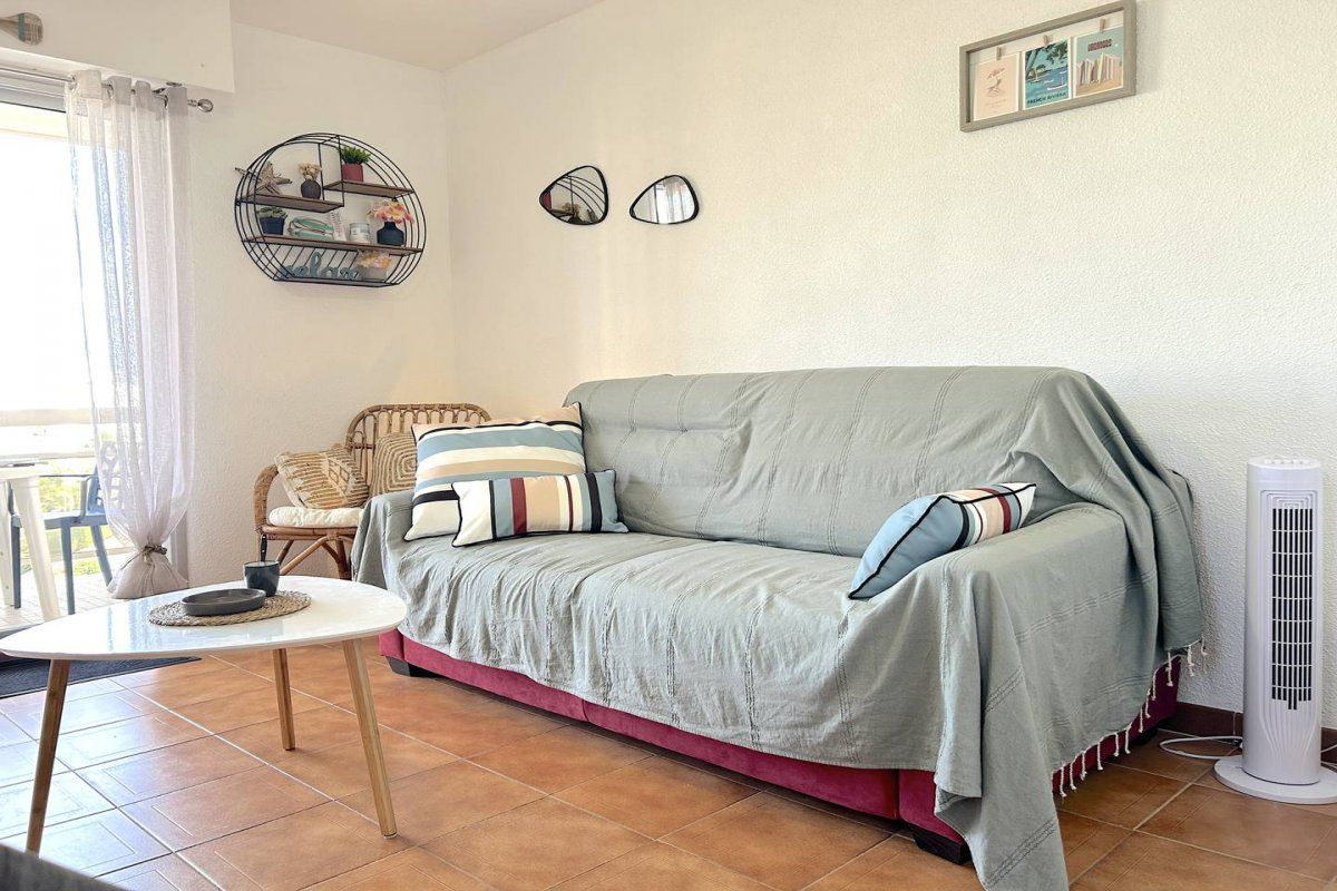 Appartement Studio coin nuit 3 couchages LE LAVANDOU - Alicastre