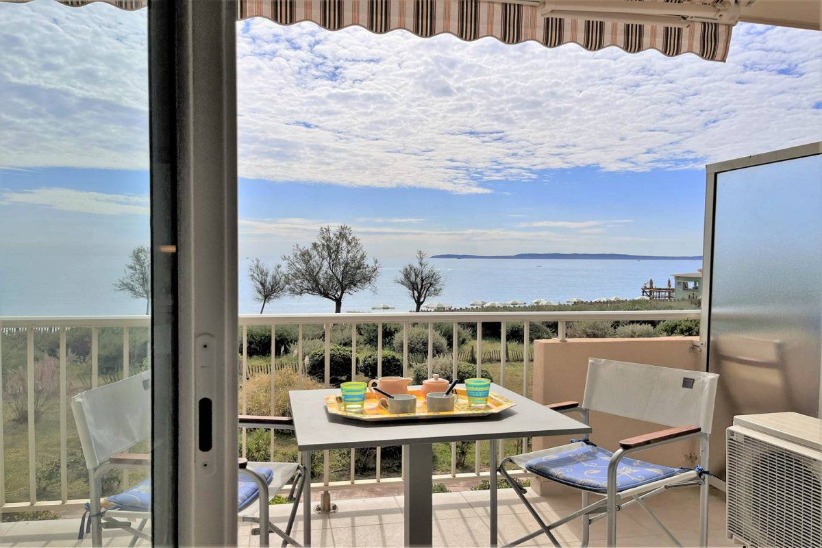 Appartement Studio cabine 4 couchages LE LAVANDOU - Lavandou plage