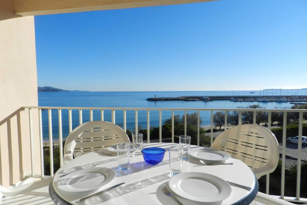 Appartement 3 pièces 6 couchages LE LAVANDOU - Park