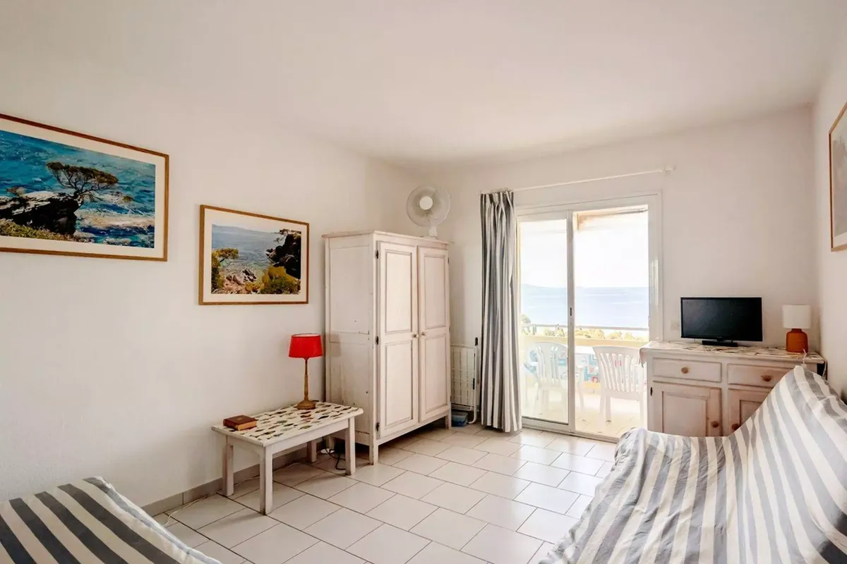 2 Pièces 4 Personnes