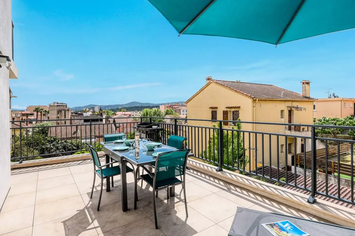 3 Pièces 4 Personnes