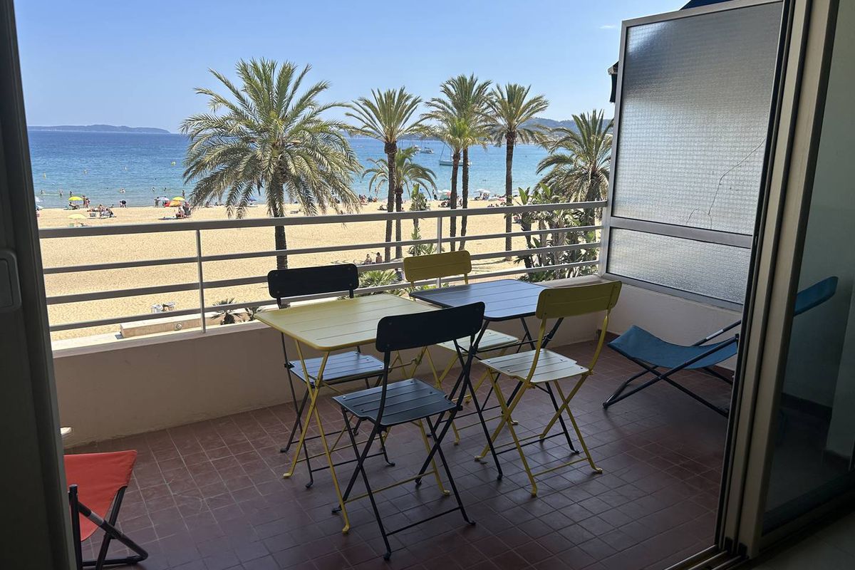 Appartement 3 pièces 4 couchages LE LAVANDOU - Goeland