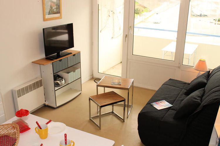 1 Pièce 4 Personnes