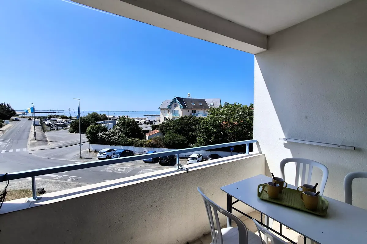 1 Pièce 4 Personnes