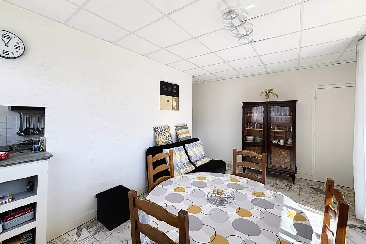 3 Pièces 6 Personnes