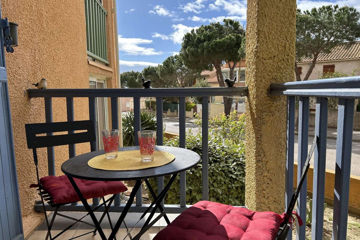 Appartement 2 pièces - balcon - parking - Saint Pierre la mer - Mediterranee