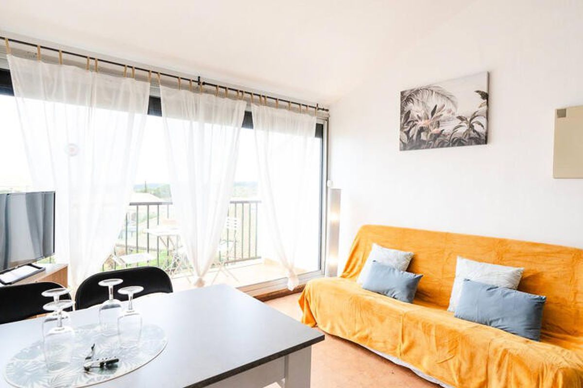 1 Pièce 4 Personnes