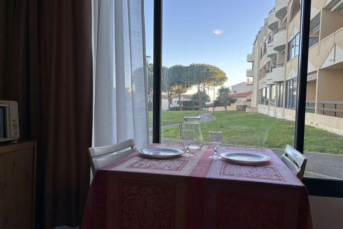 Appartement Studio cabine 4 couchages SAINT PIERRE LA MER - Palais de la mediterranee