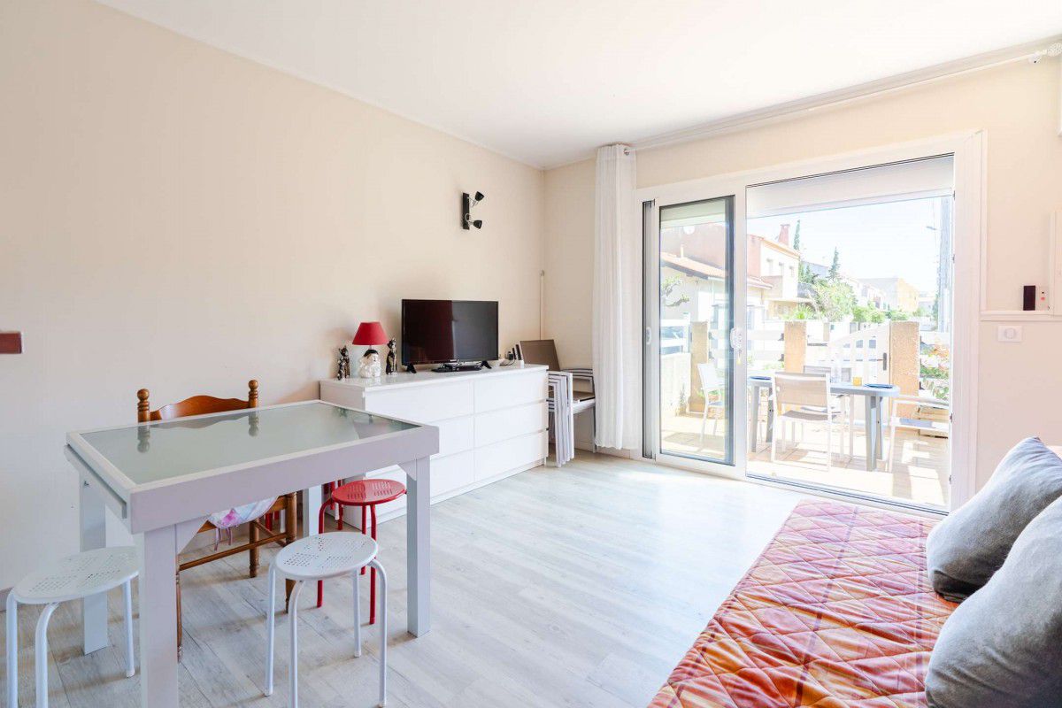 CY-2A : Appartement 2 pièces avec terrasse , proche plage - Les cyclades