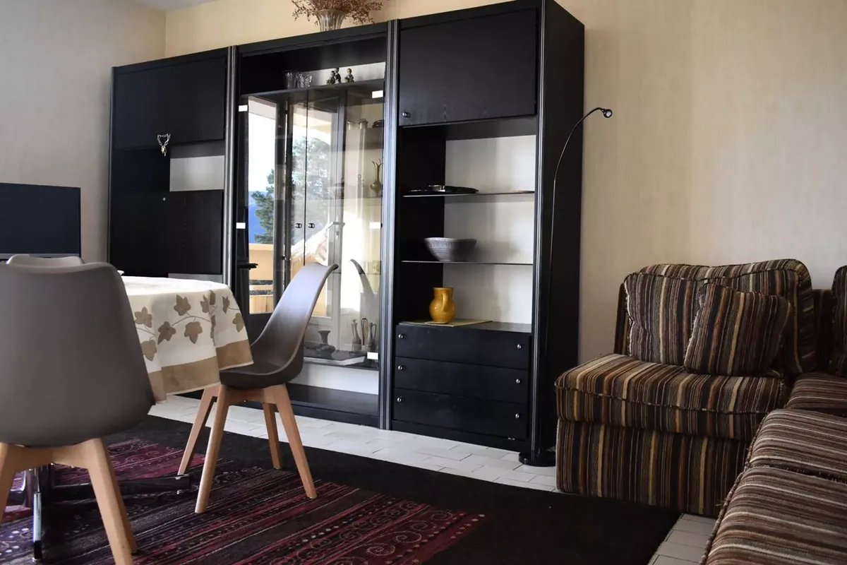 3 Pièces 6 Personnes