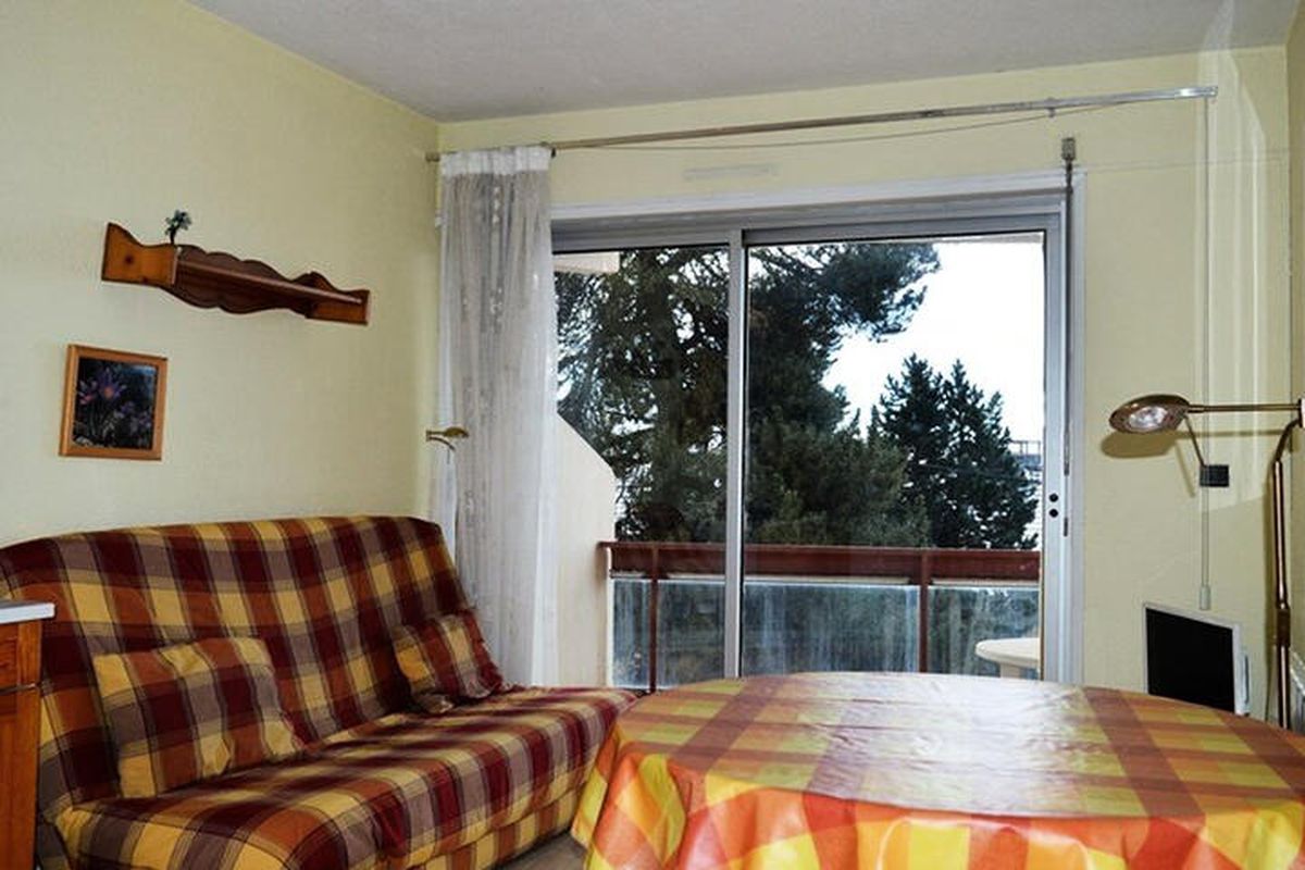 1 Pièce 4 Personnes