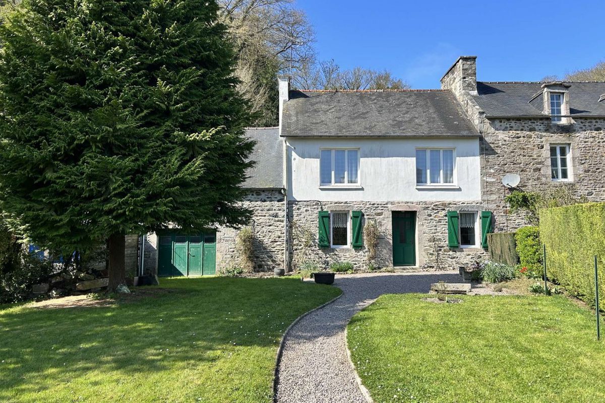 309 - Charmante maison familiale au cur du village de Port-à-La-Duc