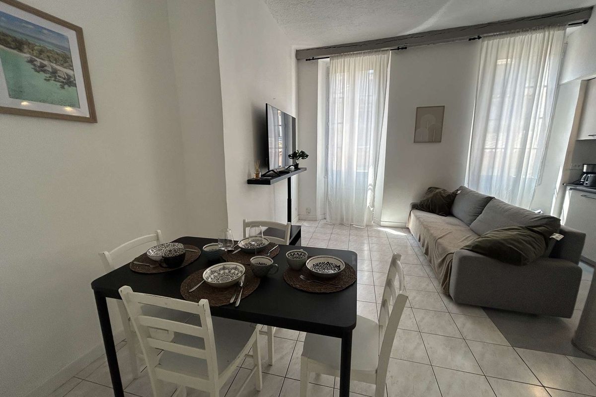 Appt 2 pièces 4 couchages FREJUS